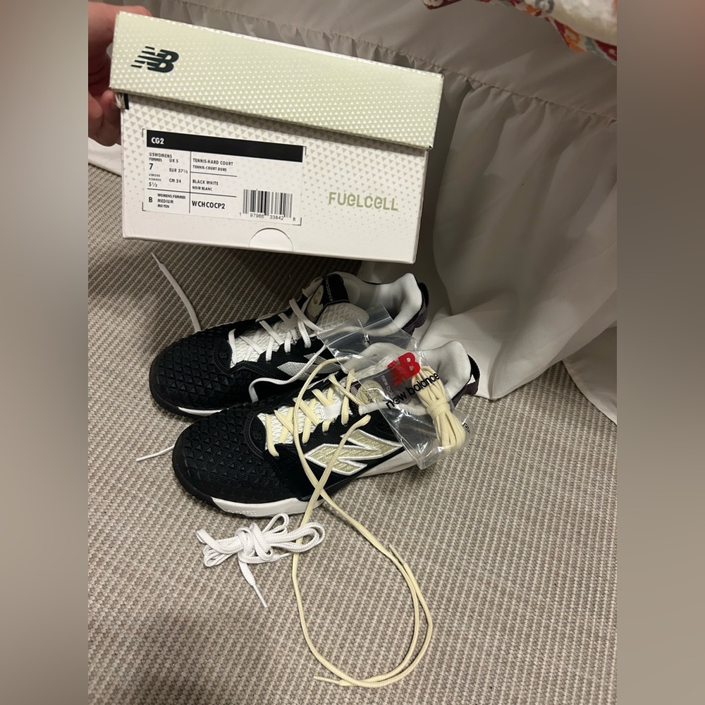 New Balance Black and White Athletic Tennis Shoes CG2 Fuel Cell